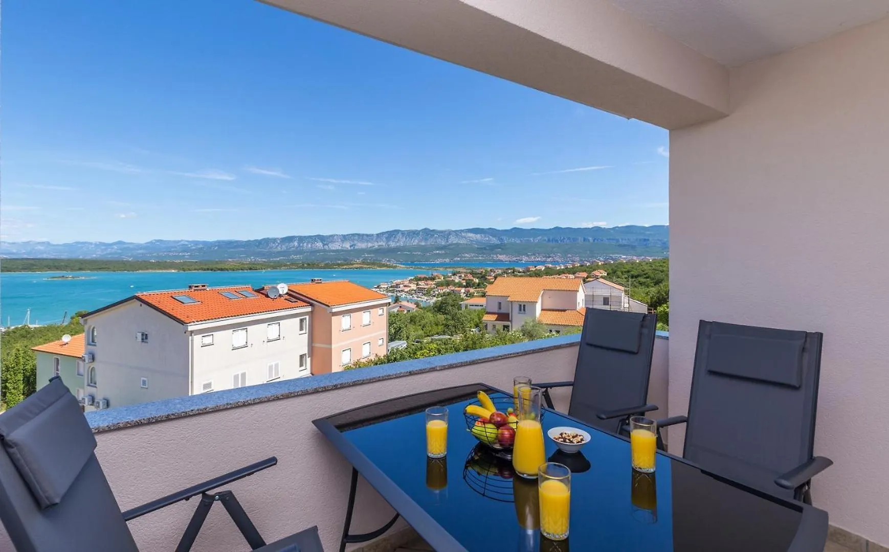 House Capri With Heated Pool And Sea View Hotel Klimno Croatia
