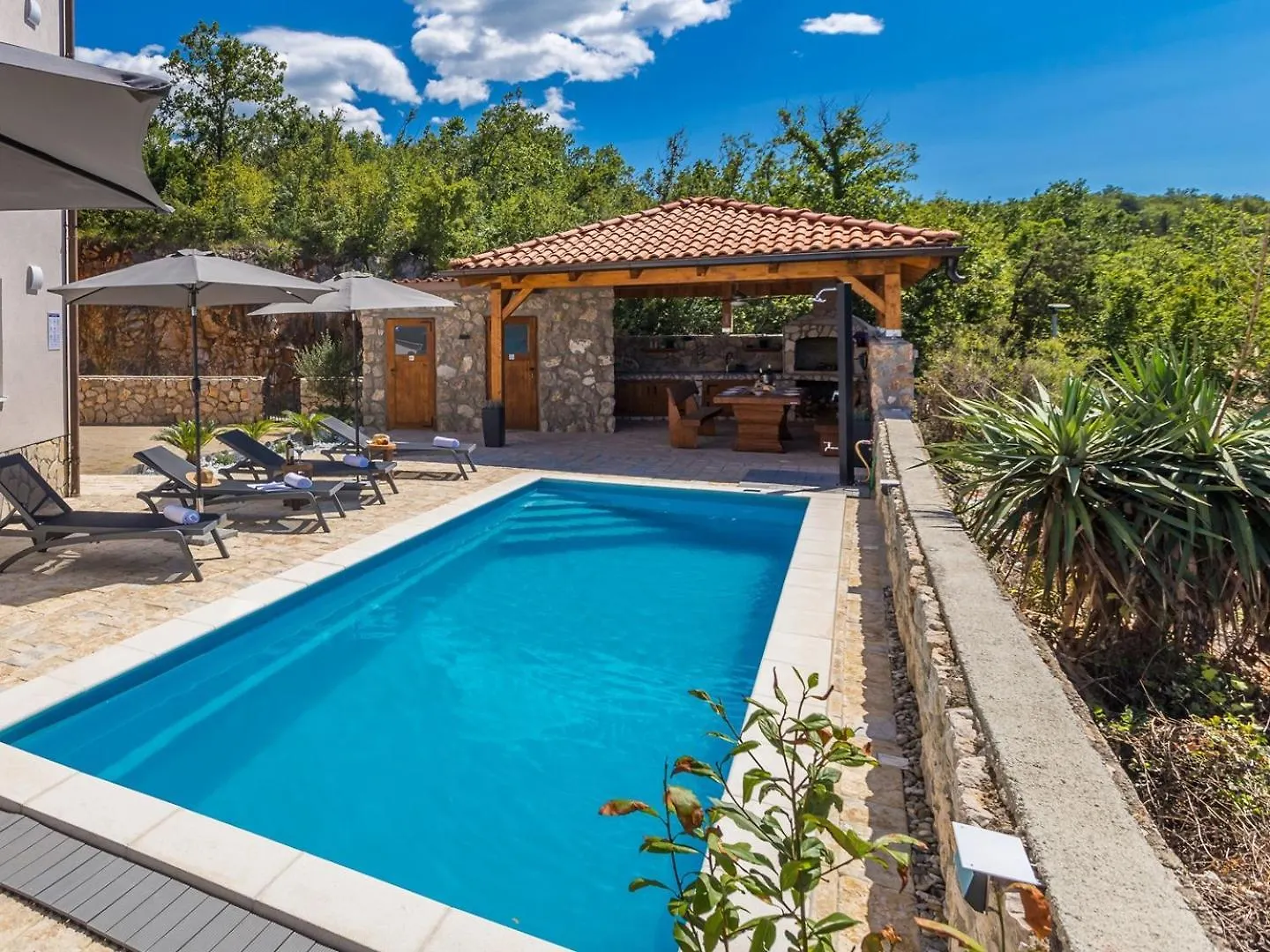Guest house House Capri With Heated Pool And Sea View Hotel Klimno