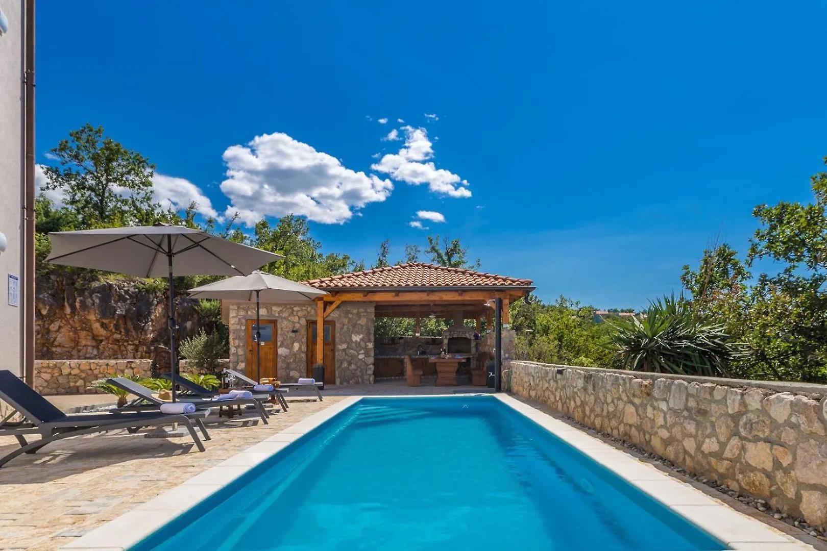 House Capri With Heated Pool And Sea View Hotel Klimno Casa de hóspedes